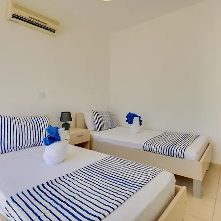 Appartement Penthouse The 'veranda' Elena Court *