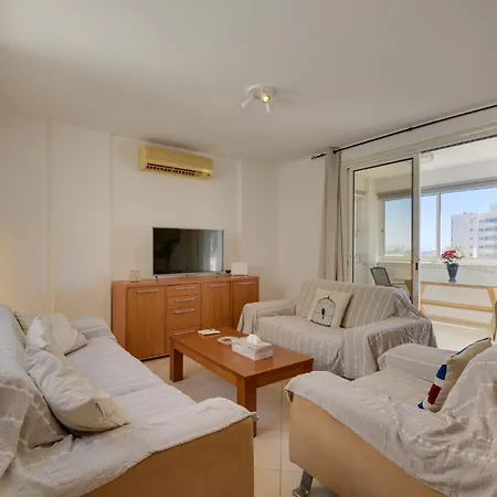 Penthouse The 'veranda' Elena Court *