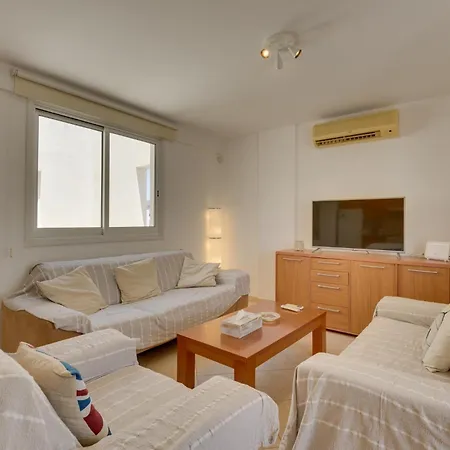 Apartmán Penthouse The 'veranda' Elena Court Larnaca