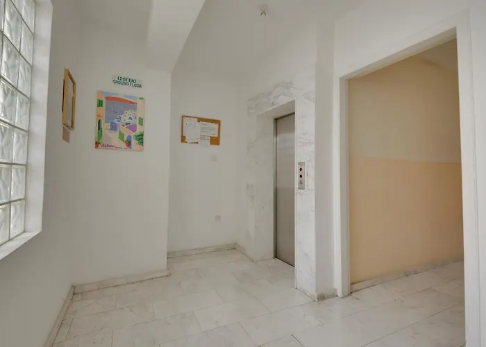 Lejlighed Penthouse The 'veranda' Elena Court *